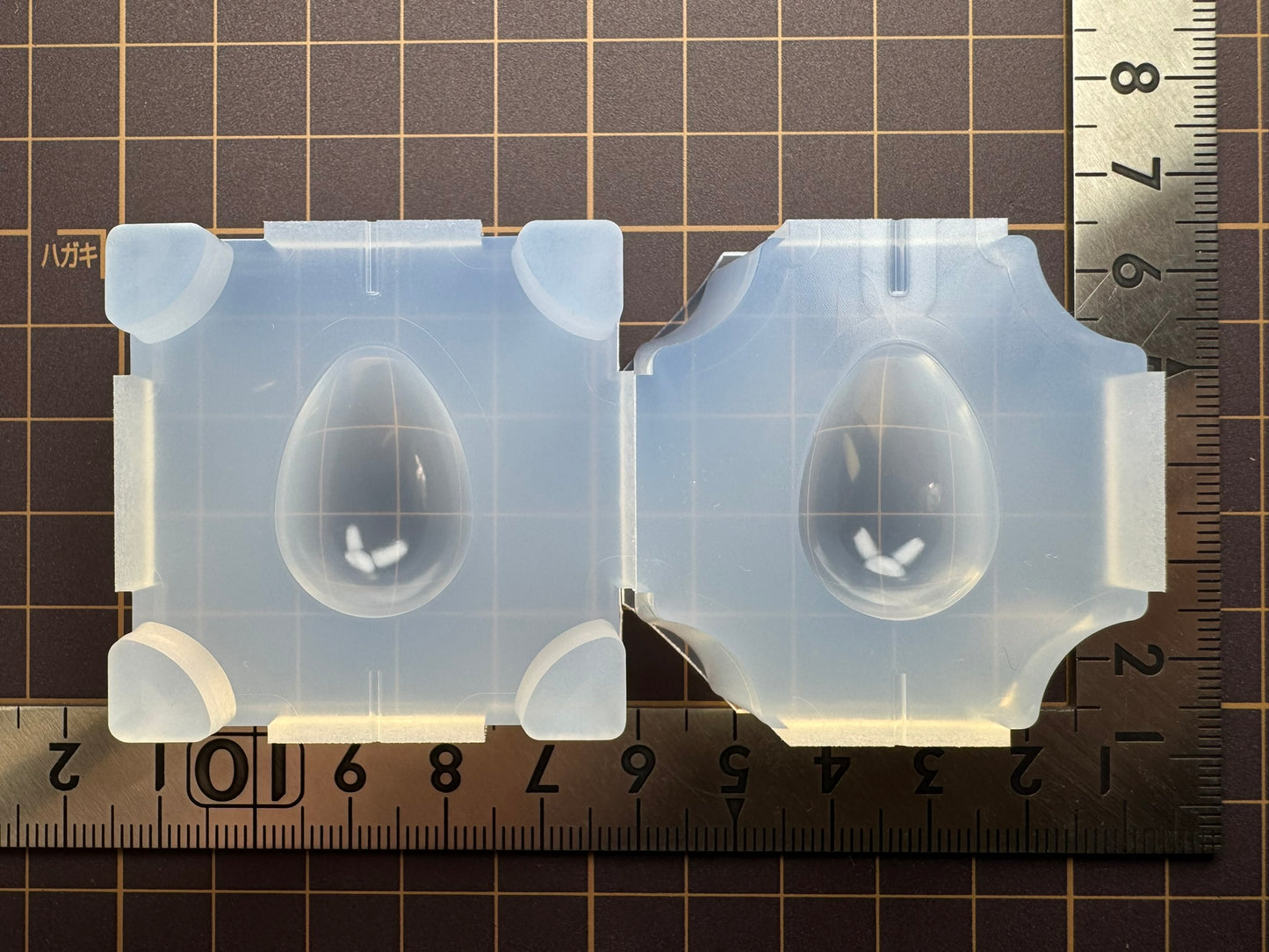 「センターライン付き卵」レジン用モールド