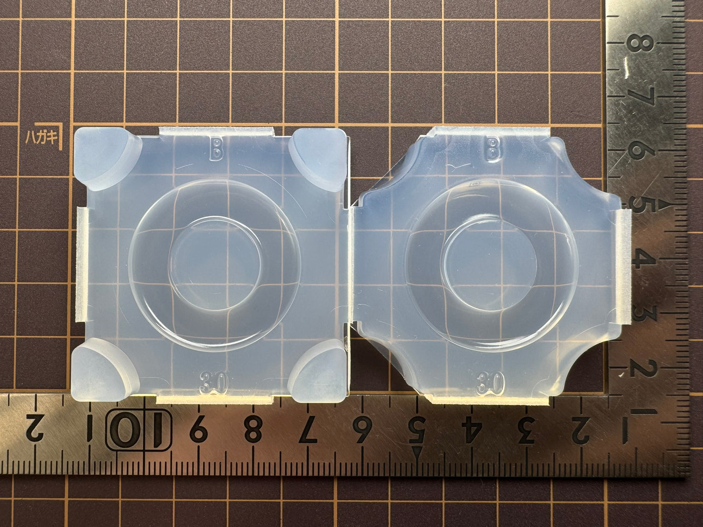 30mm「穴あき円形B」レジン用モールド