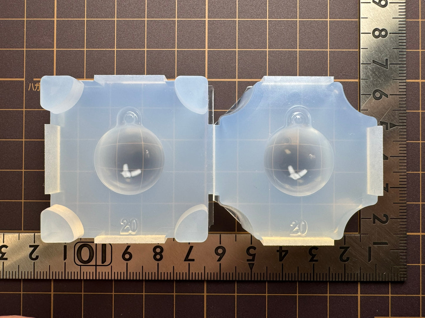 20mm「カン付き球体」レジン用モールド
