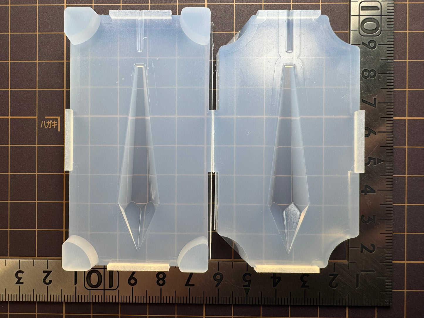 "Drop Pendulum with Center Line" Resin Mold