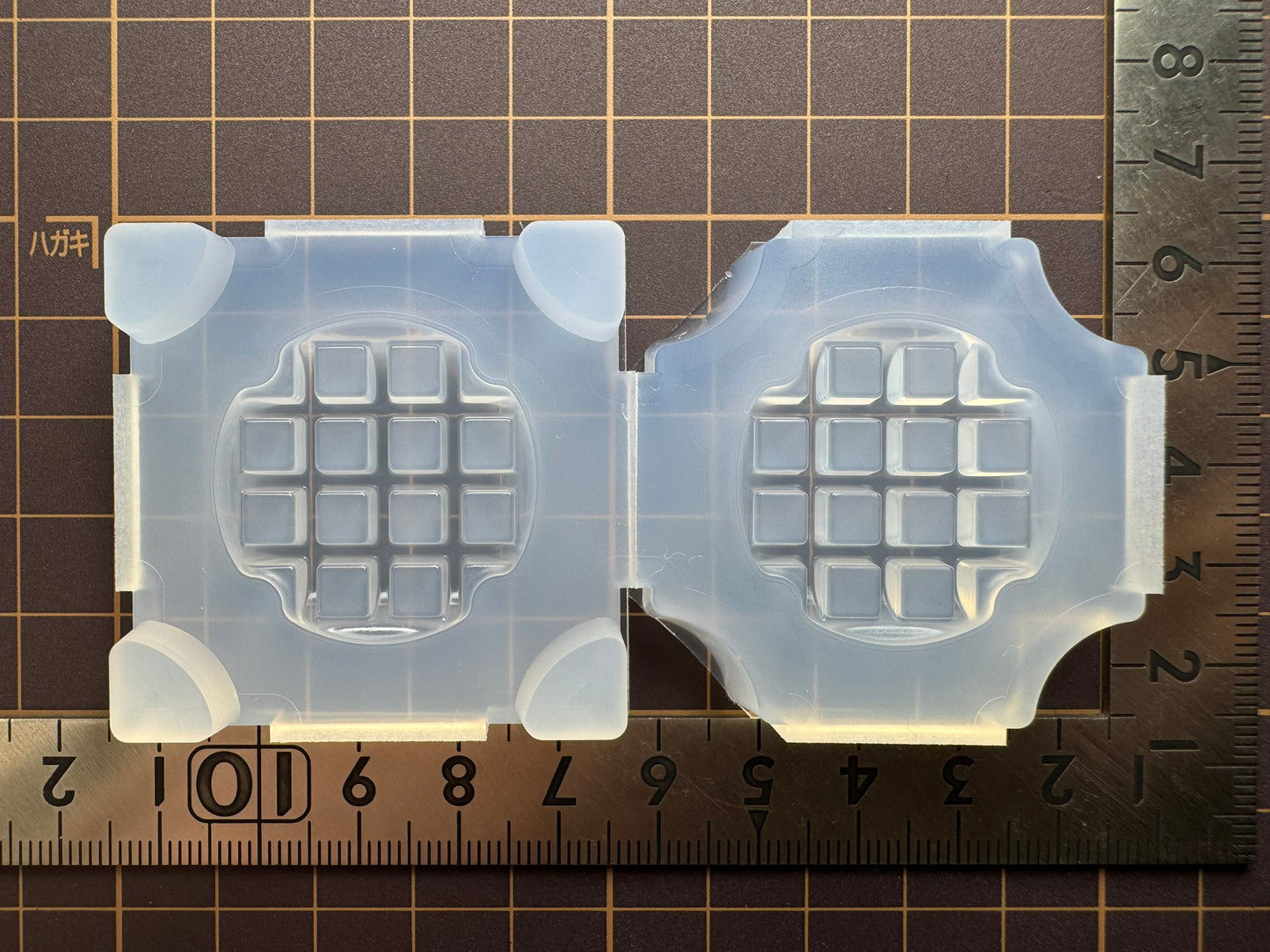 30mm「ワッフル」レジン用モールド