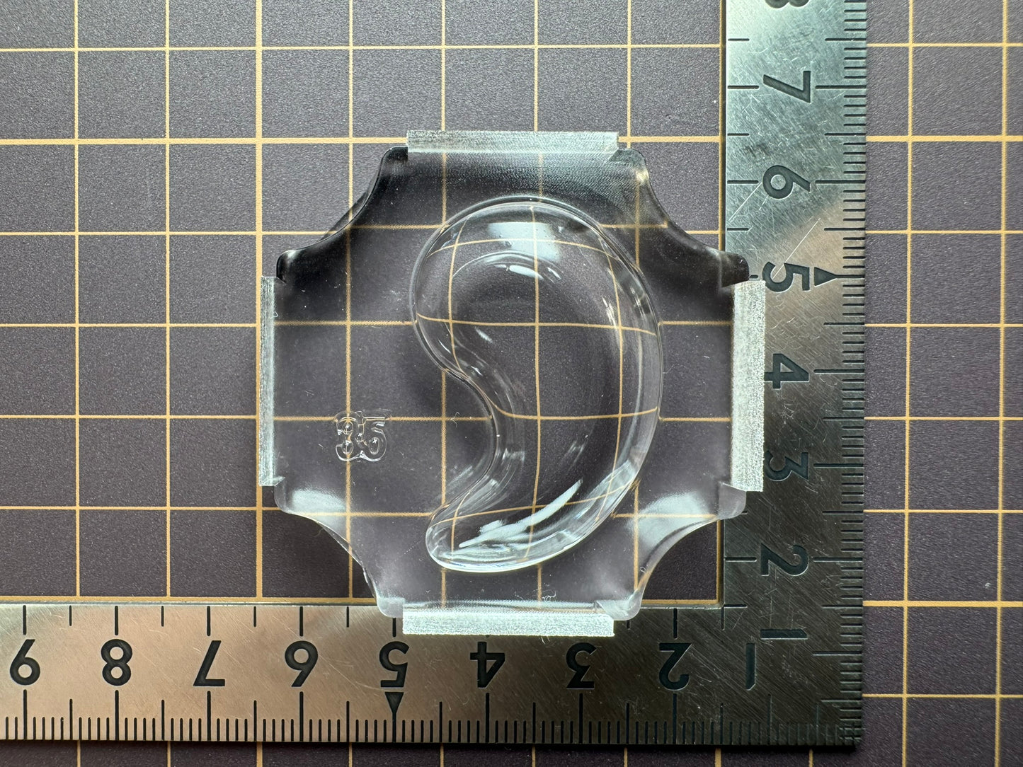 超高強度シリコン「勾玉(表)」レジン用モールド
