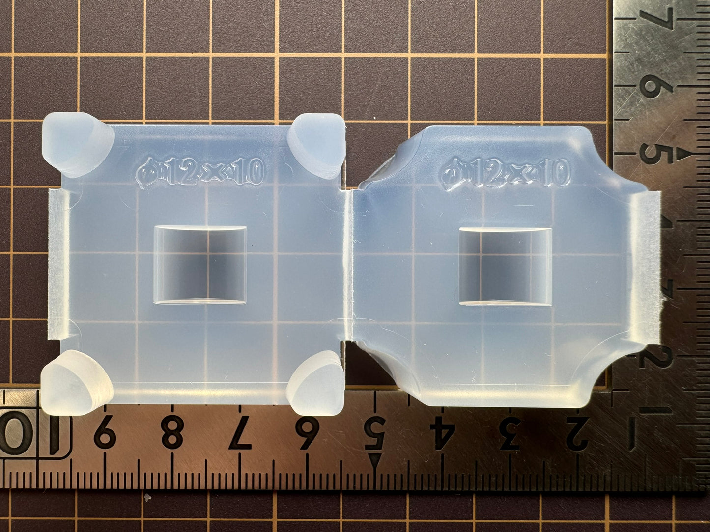 φ12×10「円柱」レジン用モールド