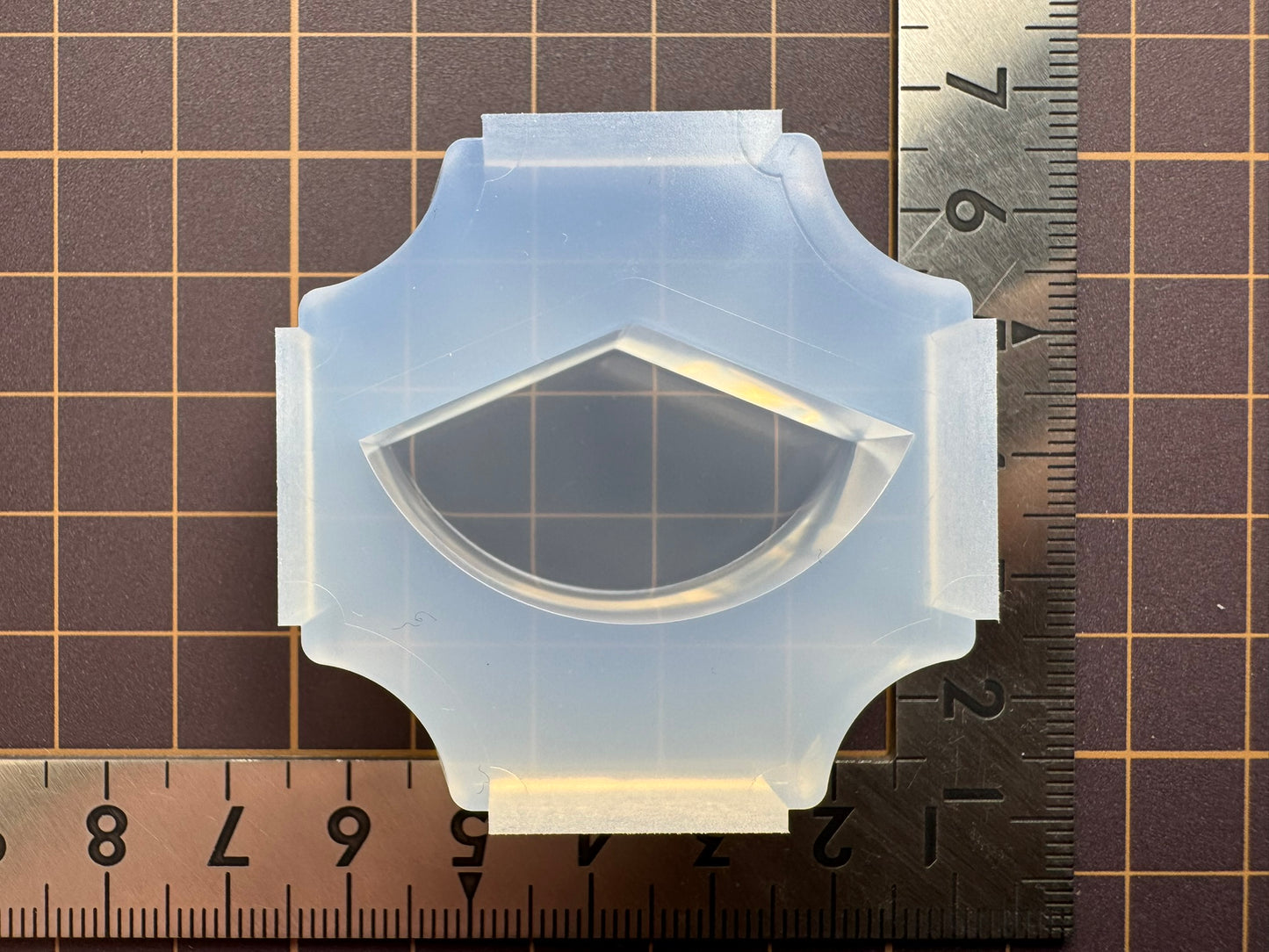 3/8 "Cut Whole Cake" Resin Mold