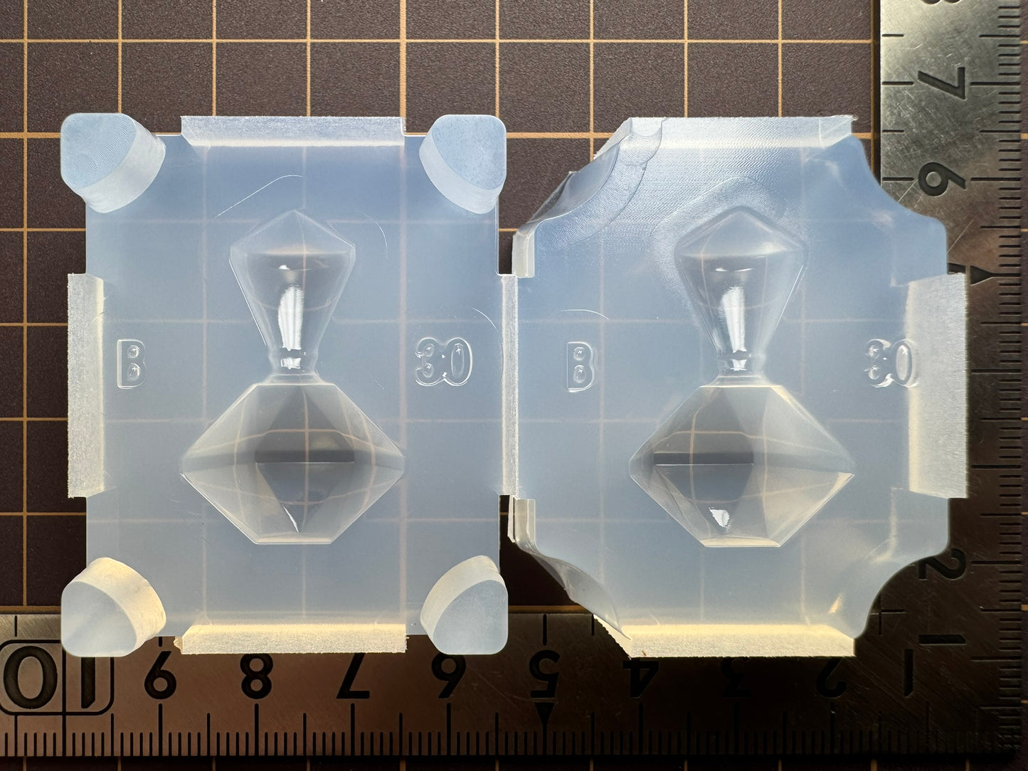 30mm「香水瓶B」レジン用モールド