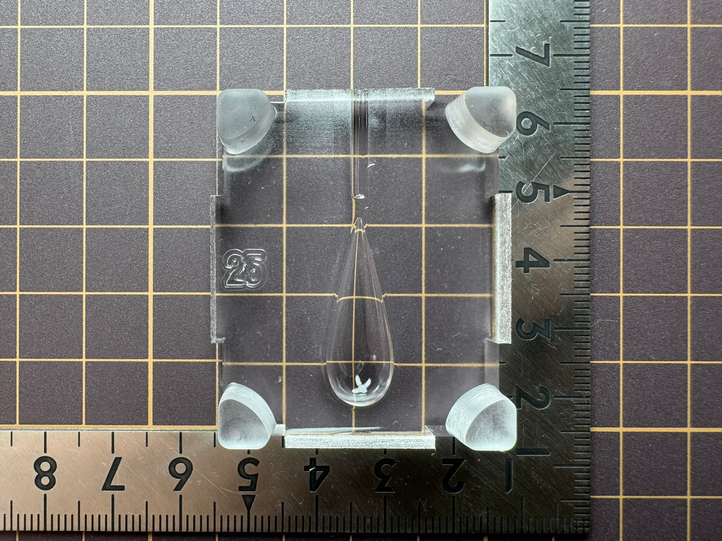 Ultra-high strength silicone "Slim Drop with Center Line (Back)" resin mold