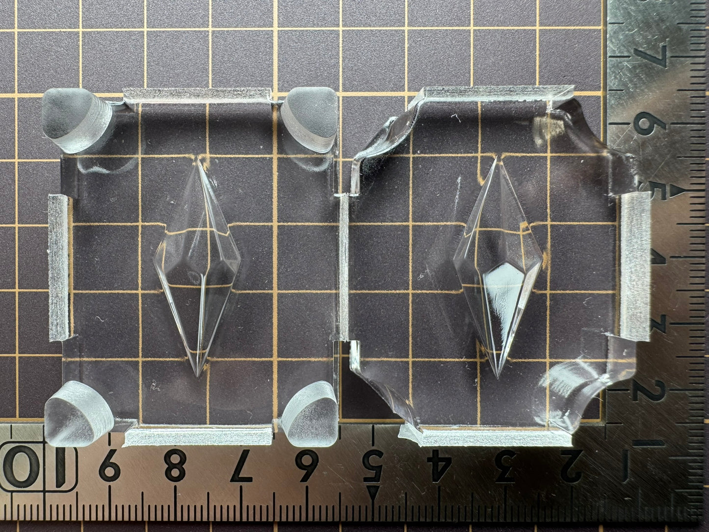 Ultra-high strength silicone "Bihexagonal Pyramid Pendulum B" resin mold