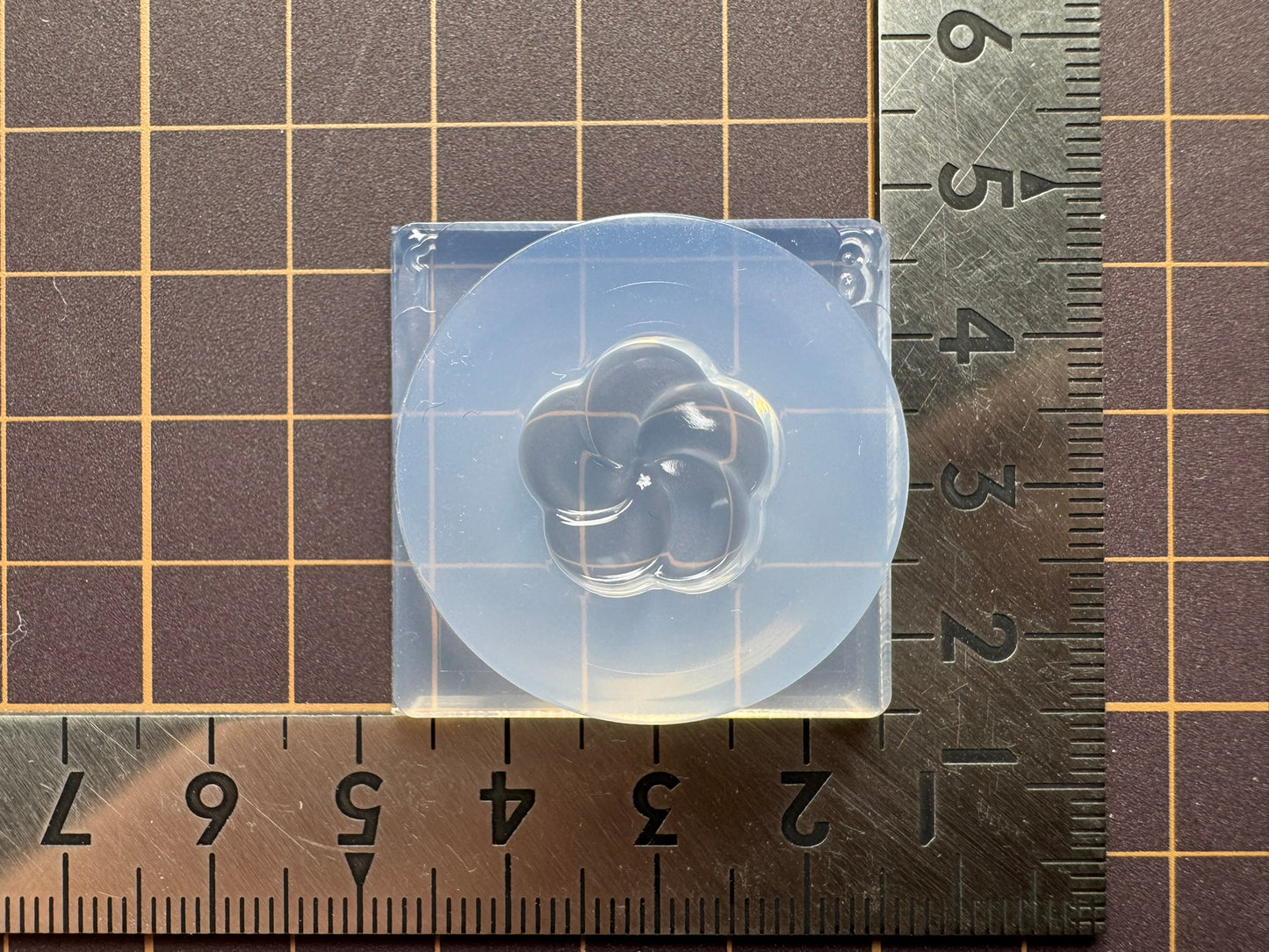 ECO「和菓子(ねじ梅)」レジン用モールド