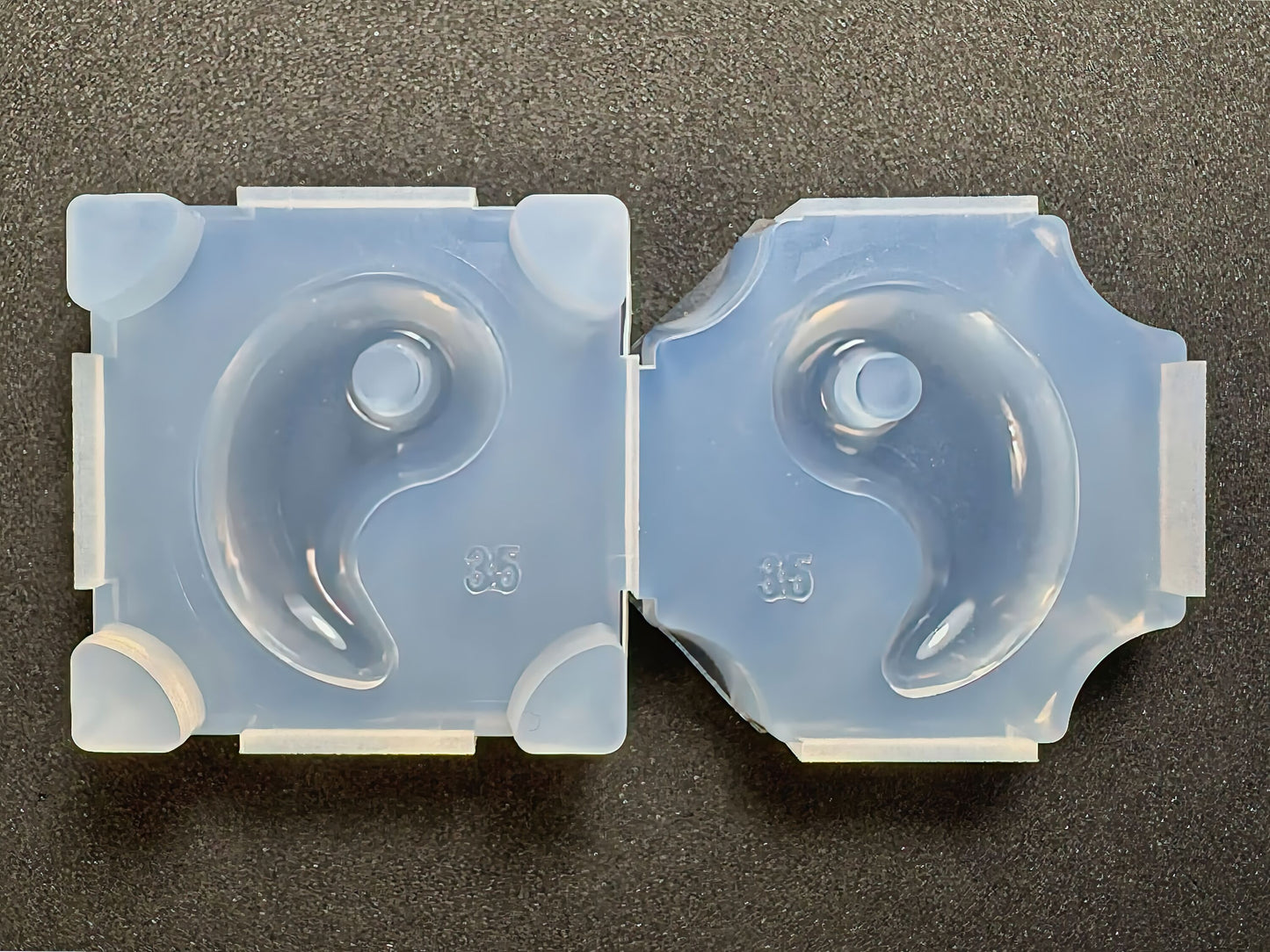 「穴あき勾玉」レジン用モールド