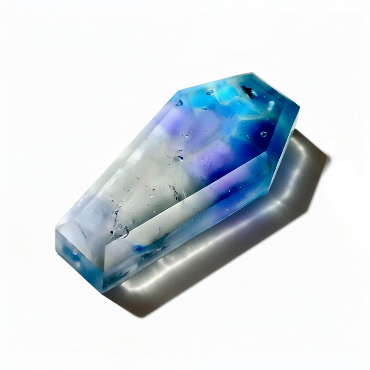 "Coffin" resin mold