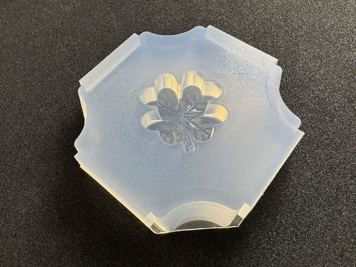 20mm「和菓子（四葉）」レジン用モールド