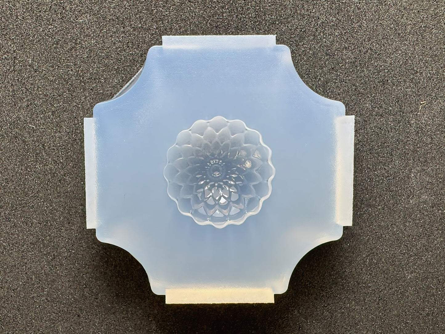 20mm「和菓子（菊）」レジン用モールド