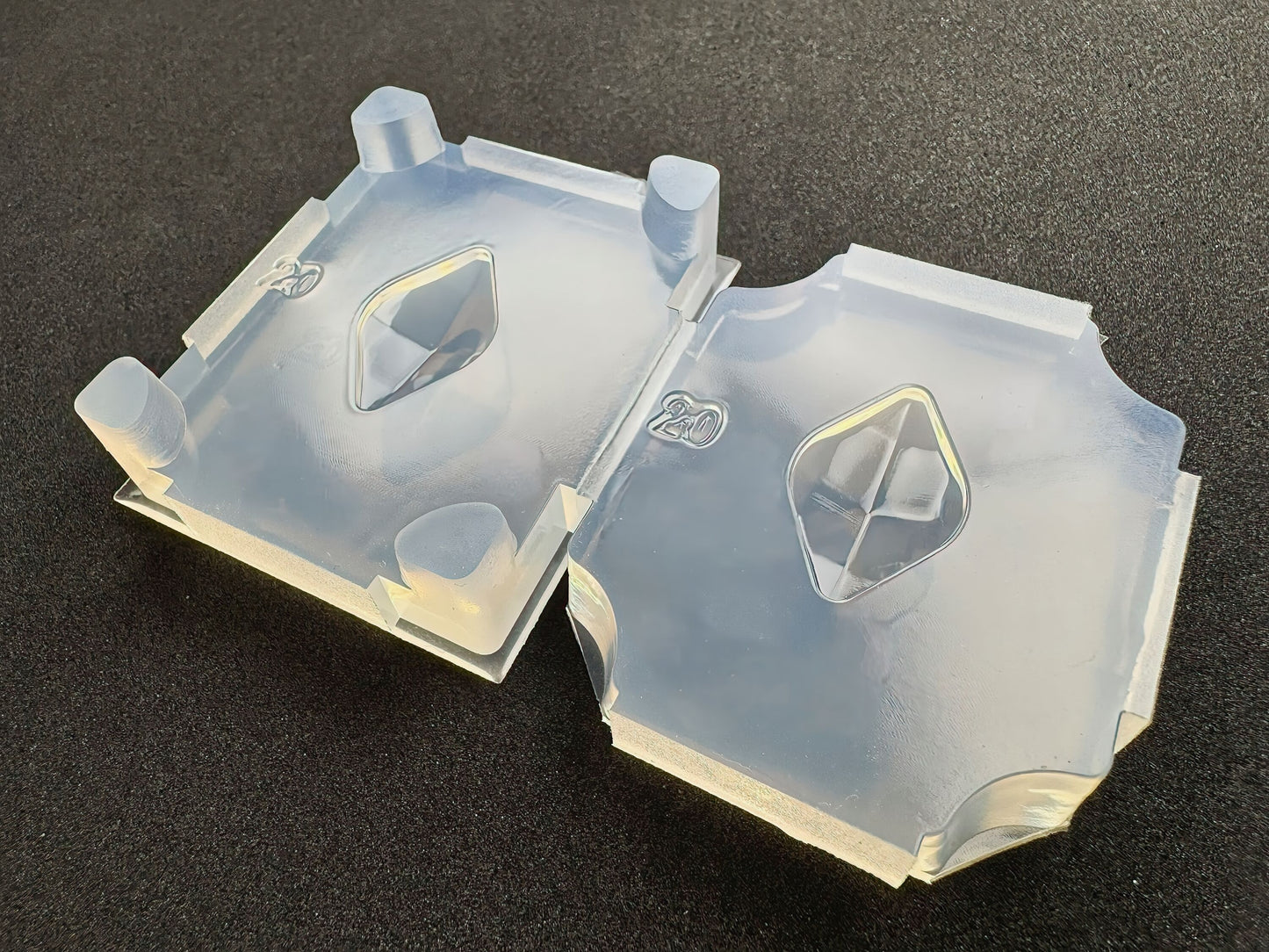 20mm "Polygon Leaf Cut" resin mold
