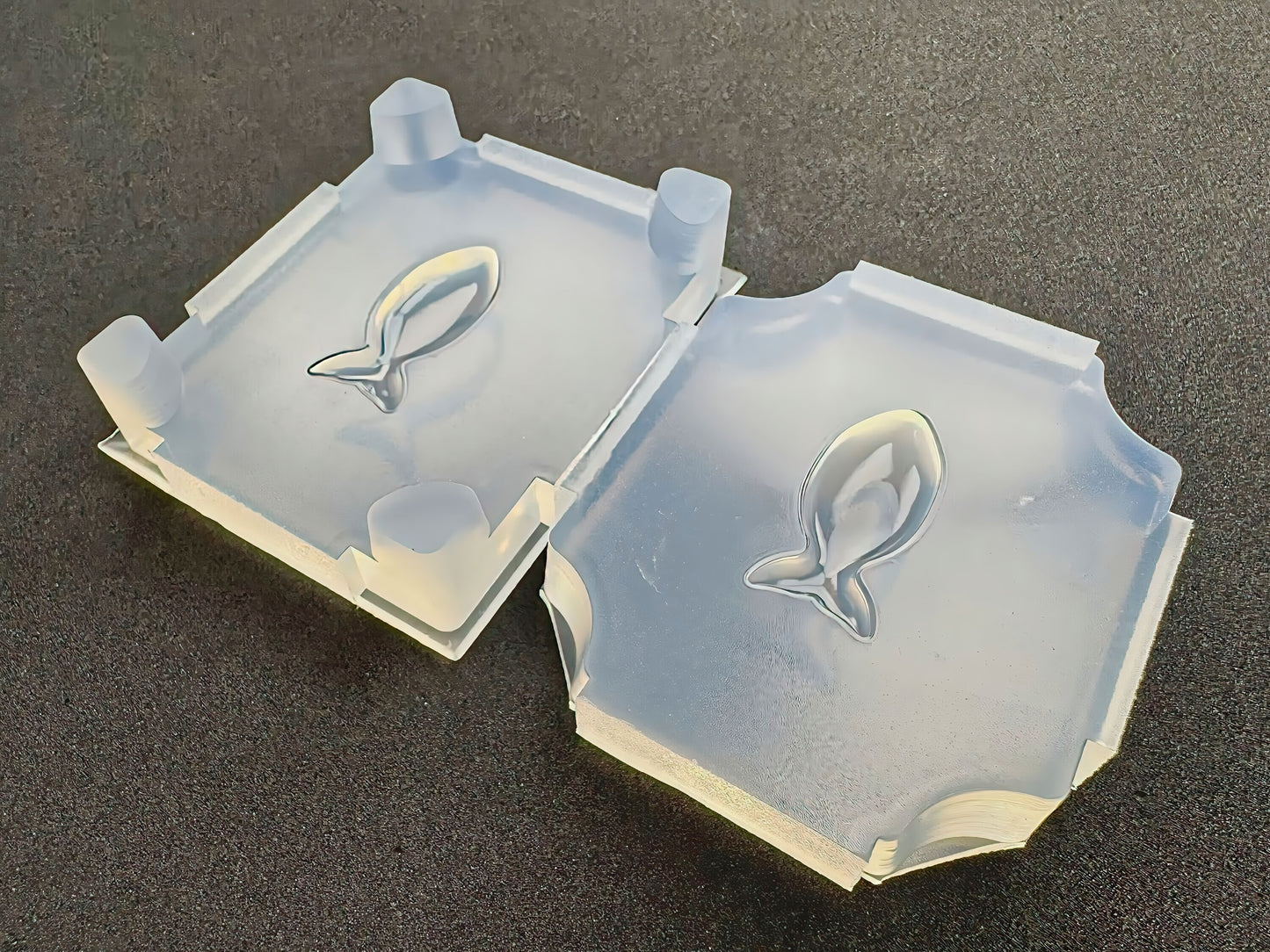 20mm「ぷっくりお魚」レジン用モールド