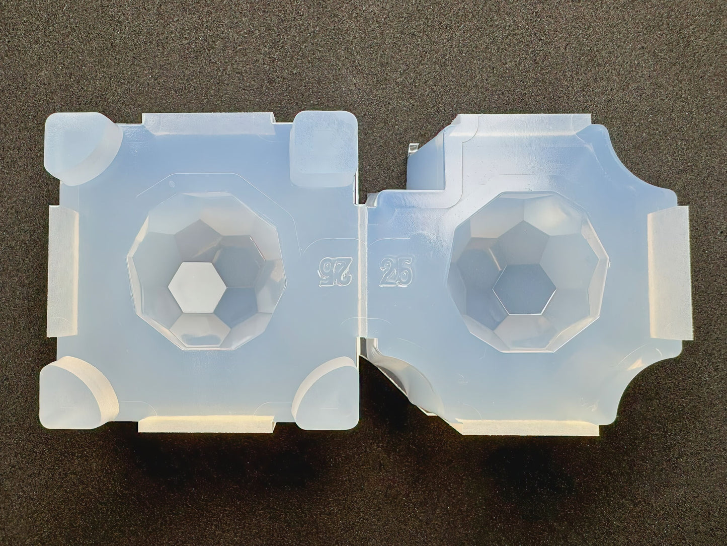 「切頂二十面体」レジン用モールド