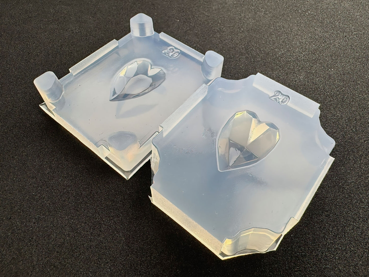 20mm「縦長ハートカット」レジン用モールド