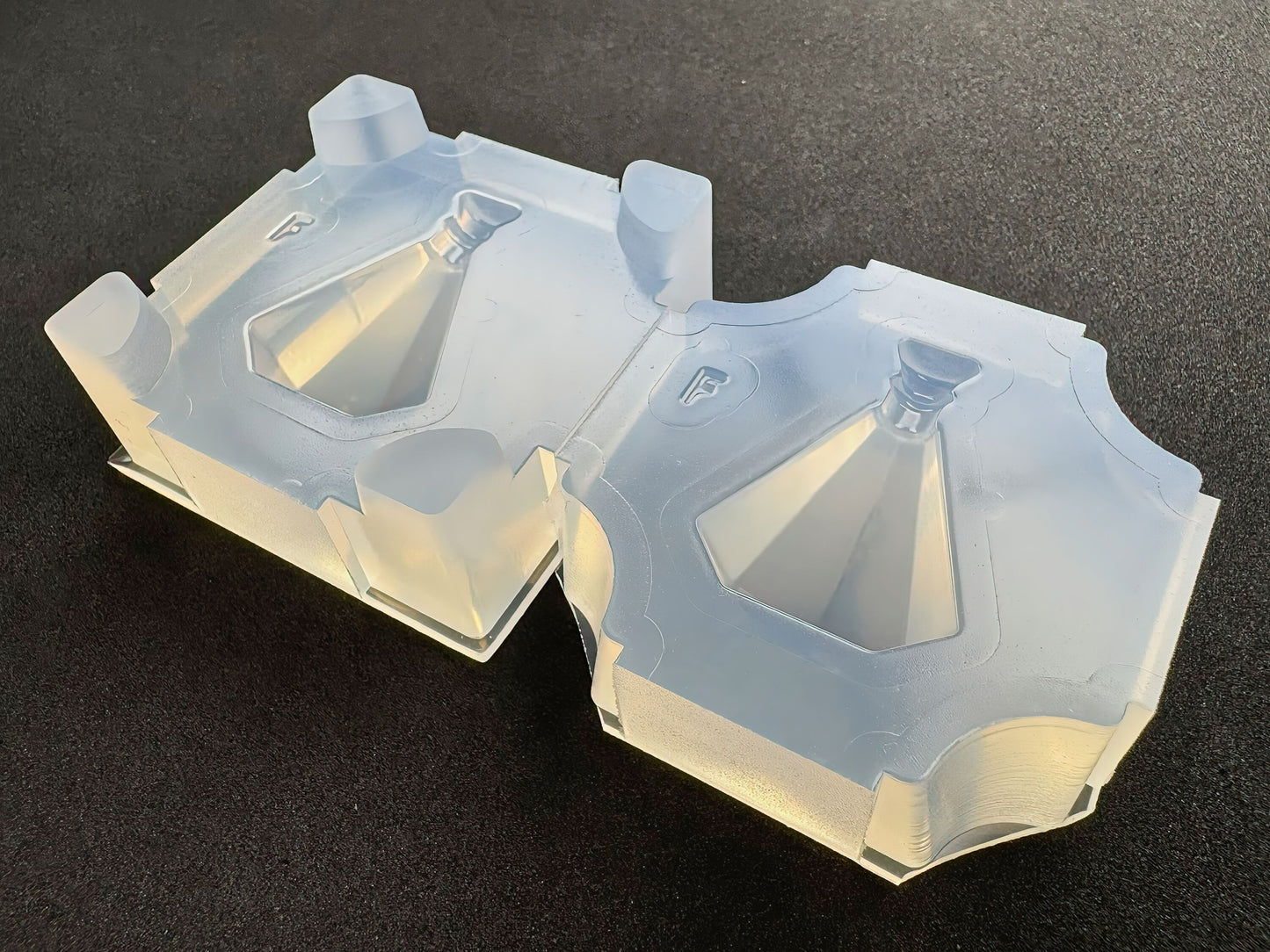 30mm「香水瓶F」レジン用モールド