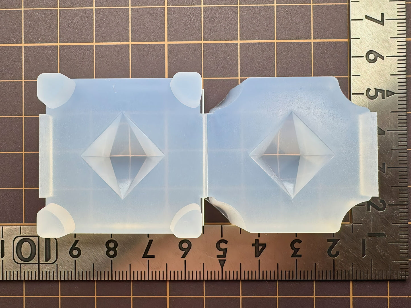「双六角錐ペンデュラムC」レジン用モールド