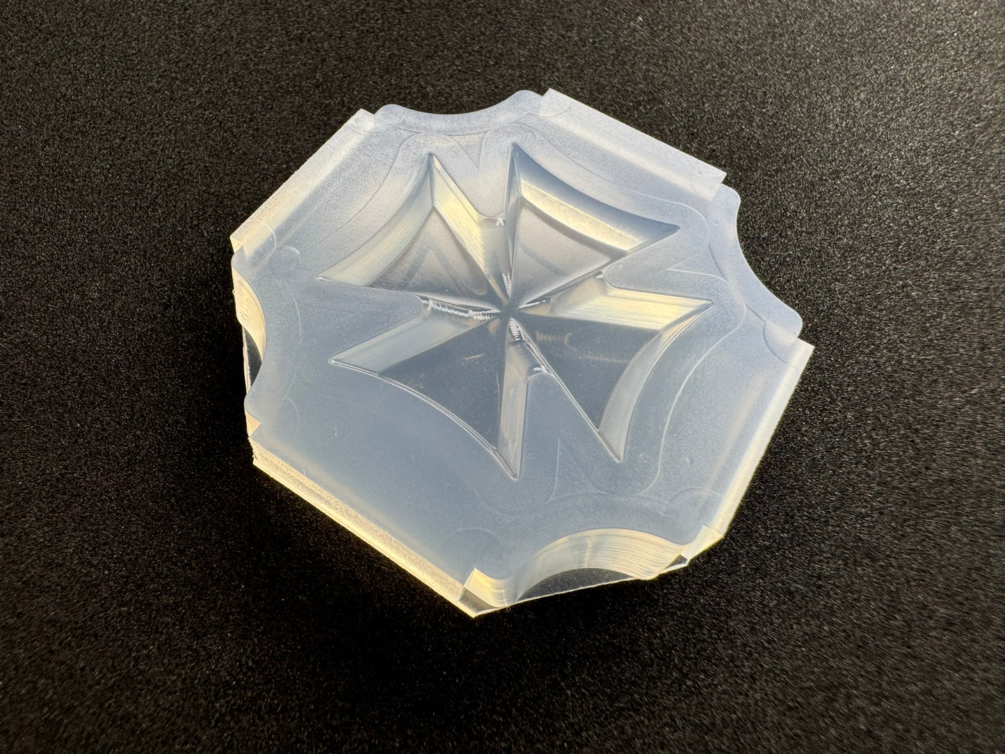 30mm "Maltese Cross" resin mold