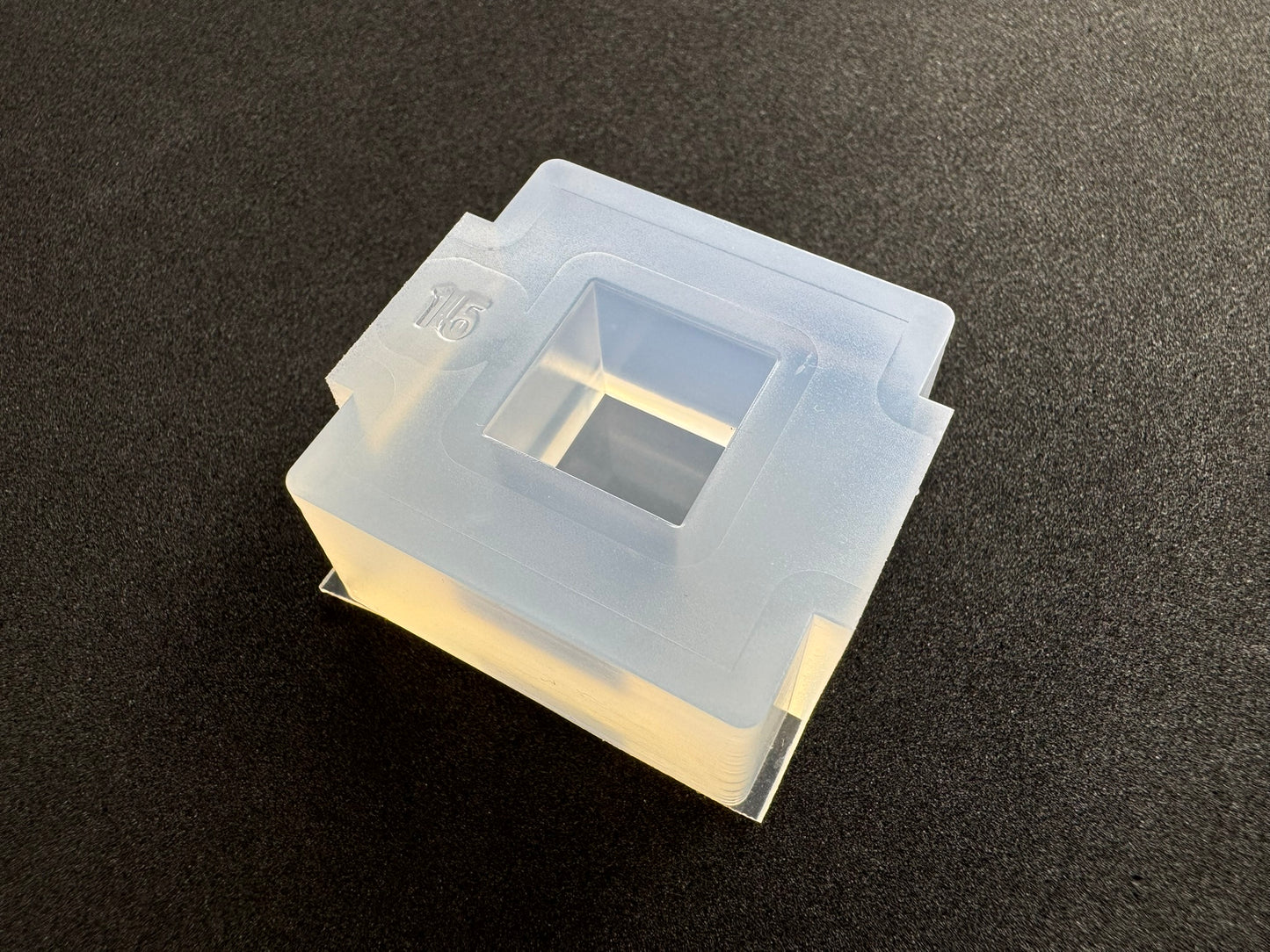 「キューブ」レジン用モールド