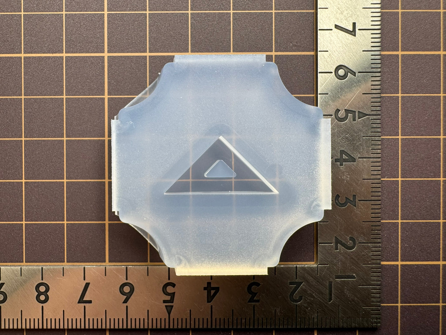 25mm "Triangle Ruler (Isosceles Triangle)" Resin Mold