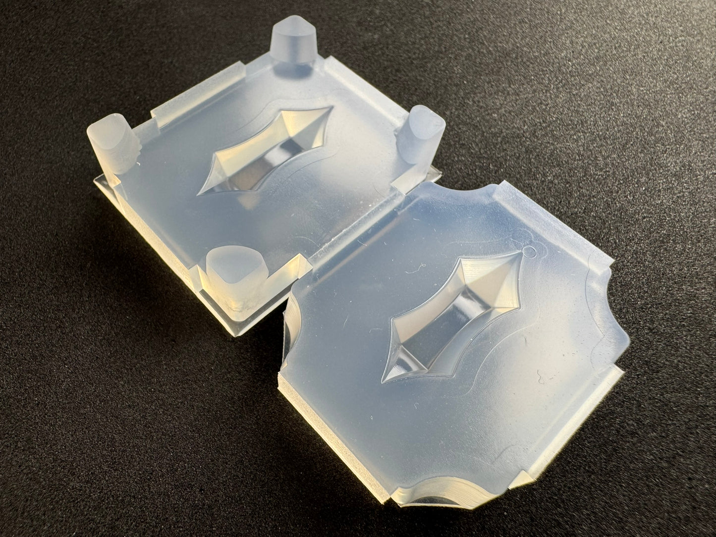 30mm「くびれクリスタル」レジン用モールド