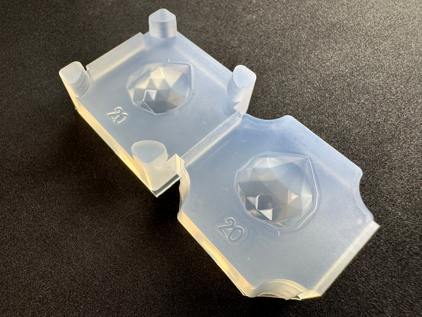20mm「ティアドロップカット」レジン用モールド