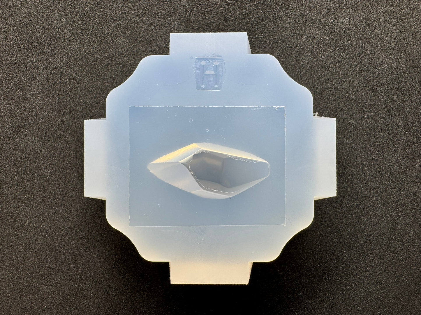 「鉱物風H」レジン用モールド