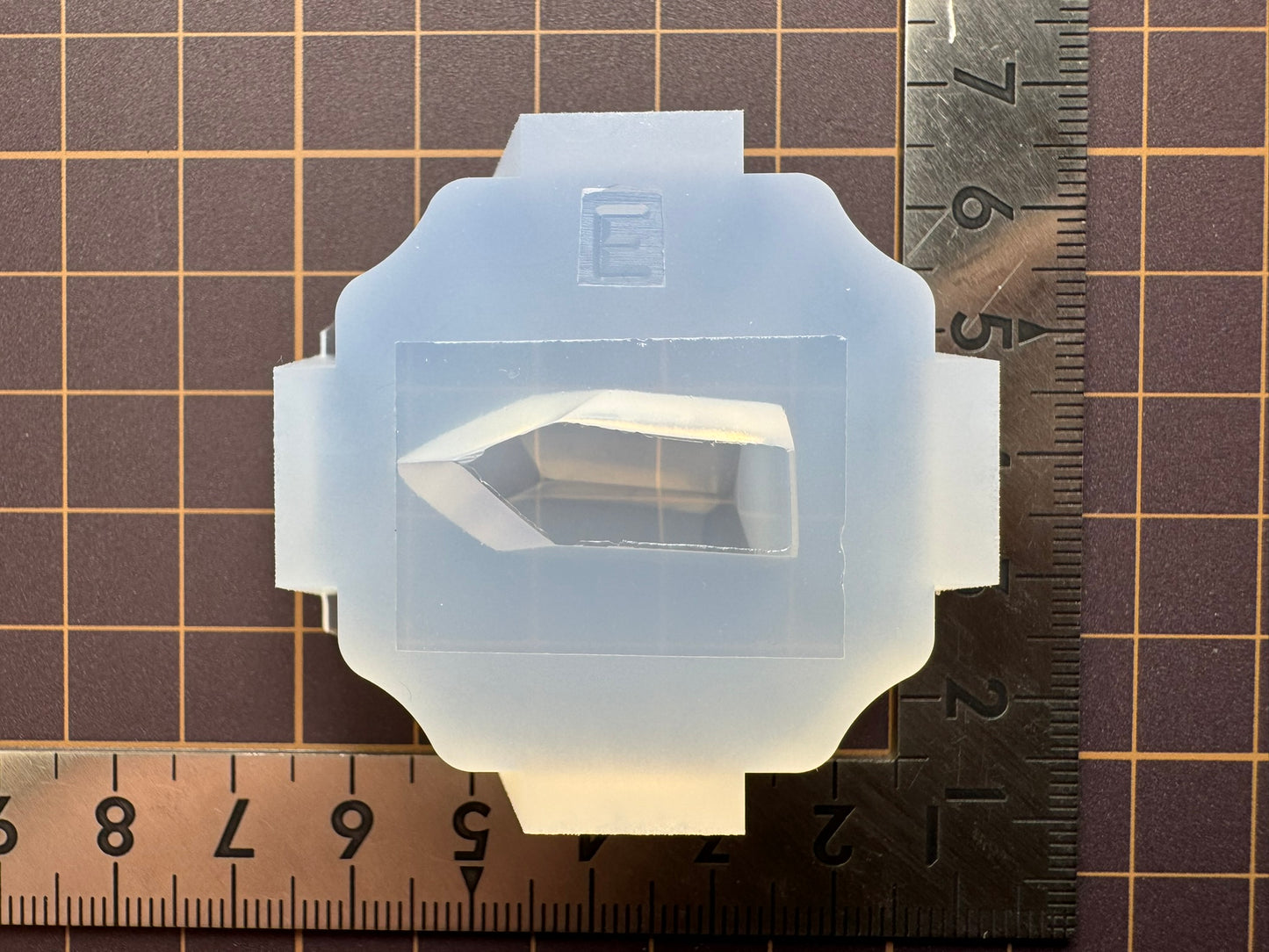 「鉱物風E」レジン用モールド