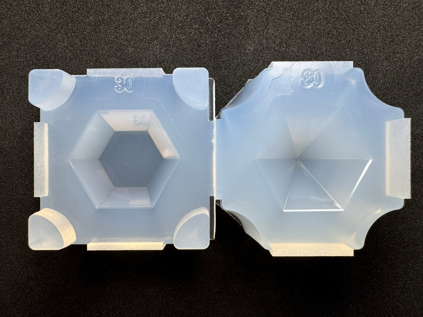 30mm "Simple Diamond Cut" resin mold