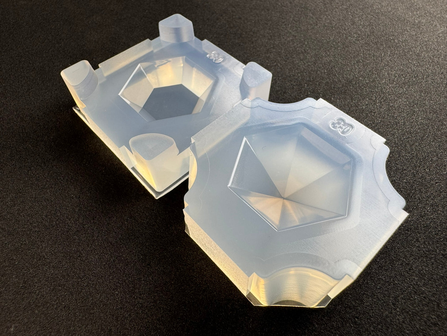 30mm "Simple Diamond Cut" resin mold