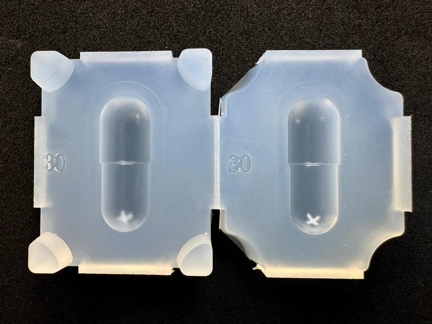 「カプセル」レジン用モールド