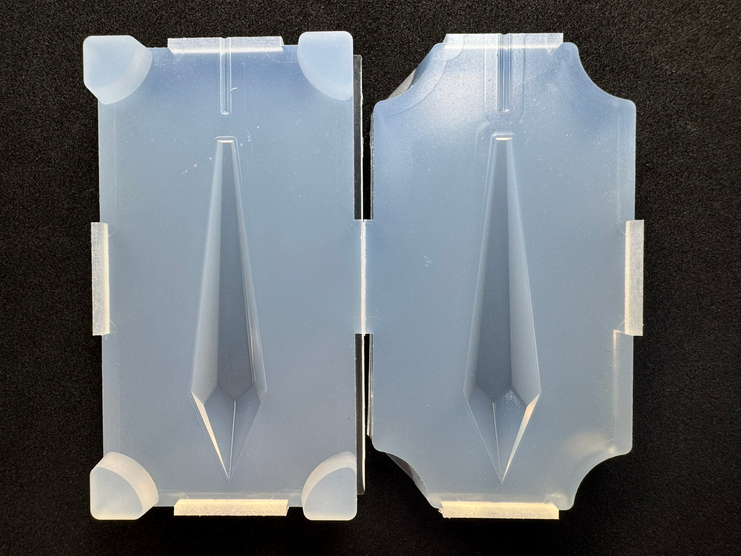 "Drop Pendulum with Center Line" Resin Mold 