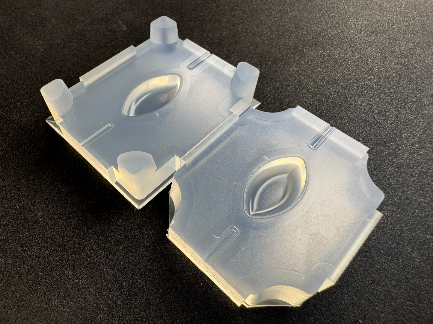 "Horse Eye with Center Line" Resin Mold 