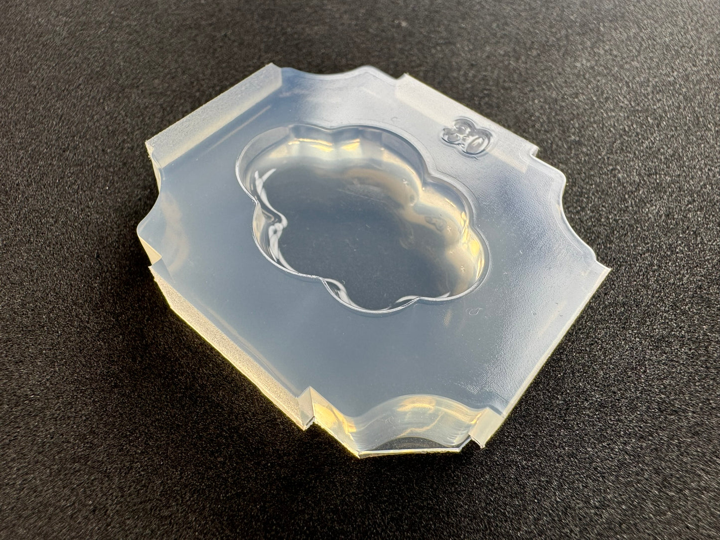 30mm「ぷっくり雲」レジン用モールド