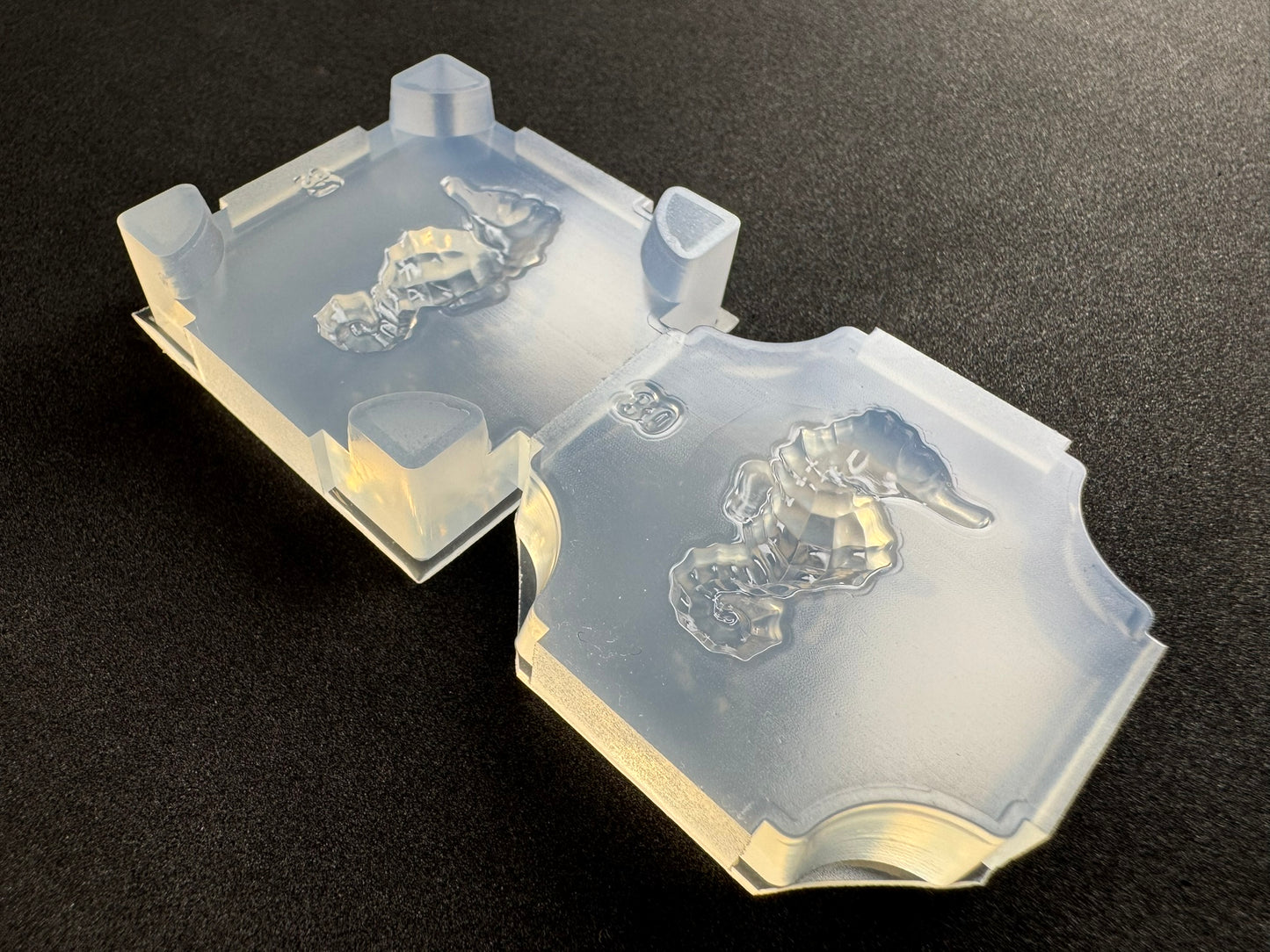 30mm「タツノオトシゴ」レジン用モールド