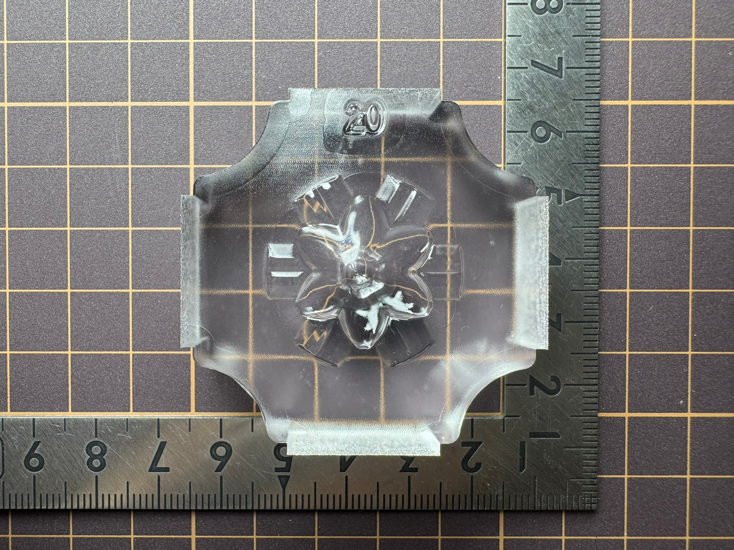 超高強度シリコン「ユリ(表)」レジン用モールド