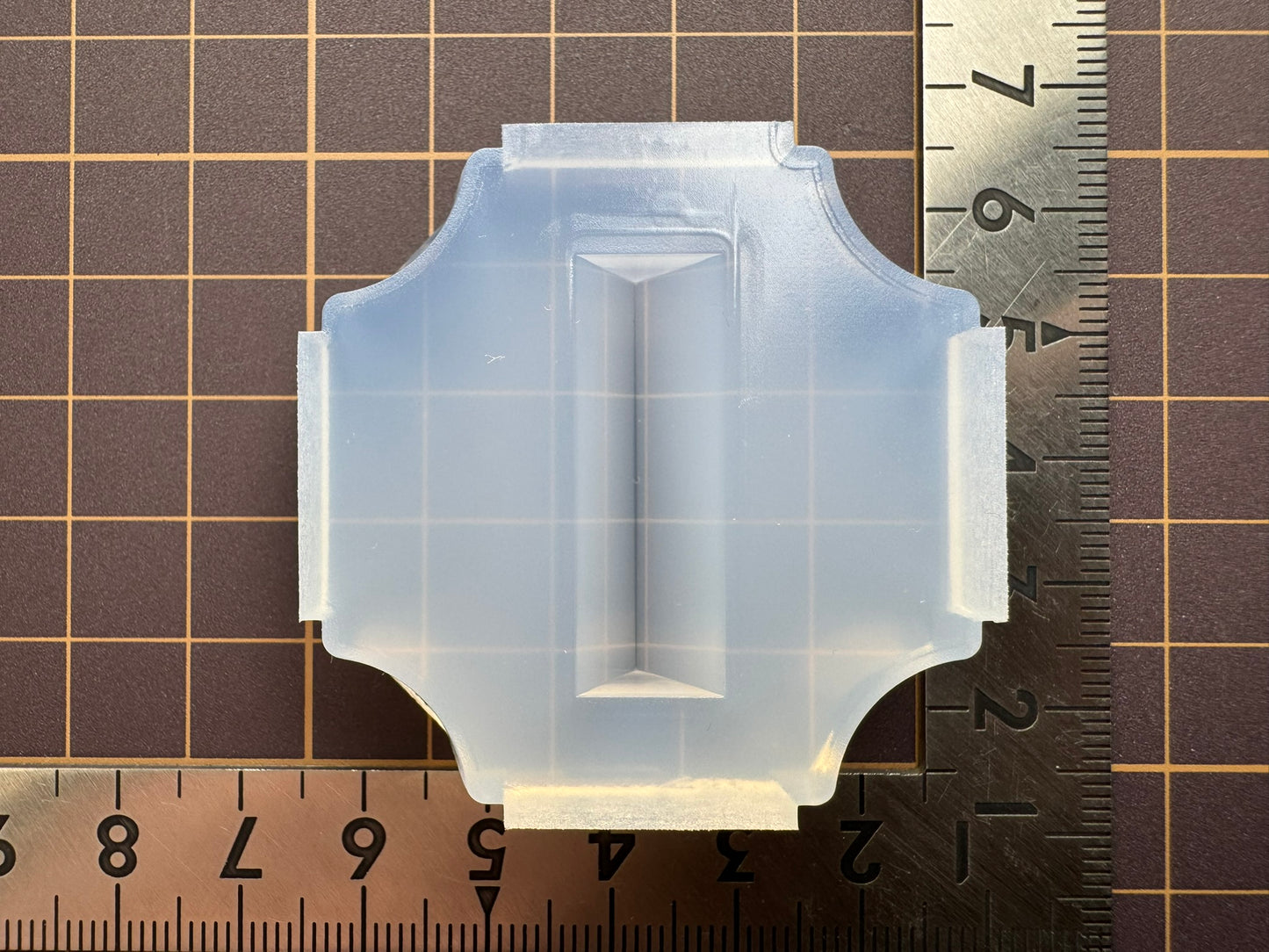 10 x 30mm "triangular prism" resin mold