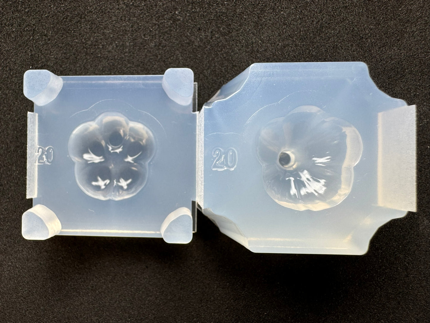 20mm "Garlic" resin mold