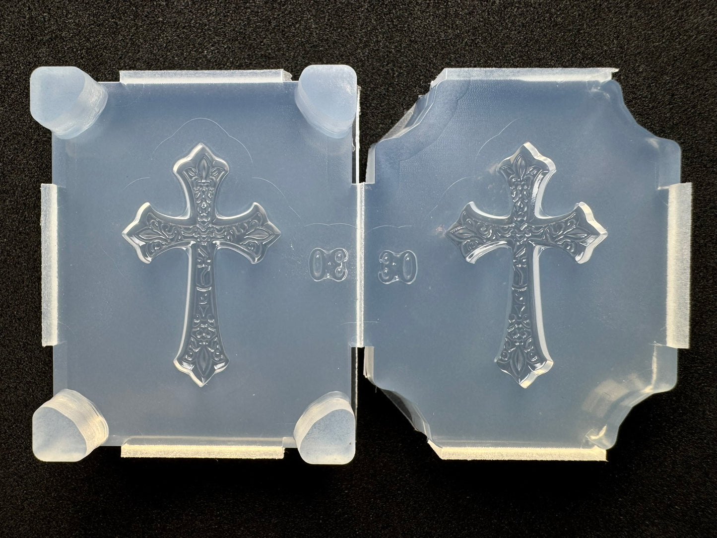30mm "Decorative Cross" resin mold