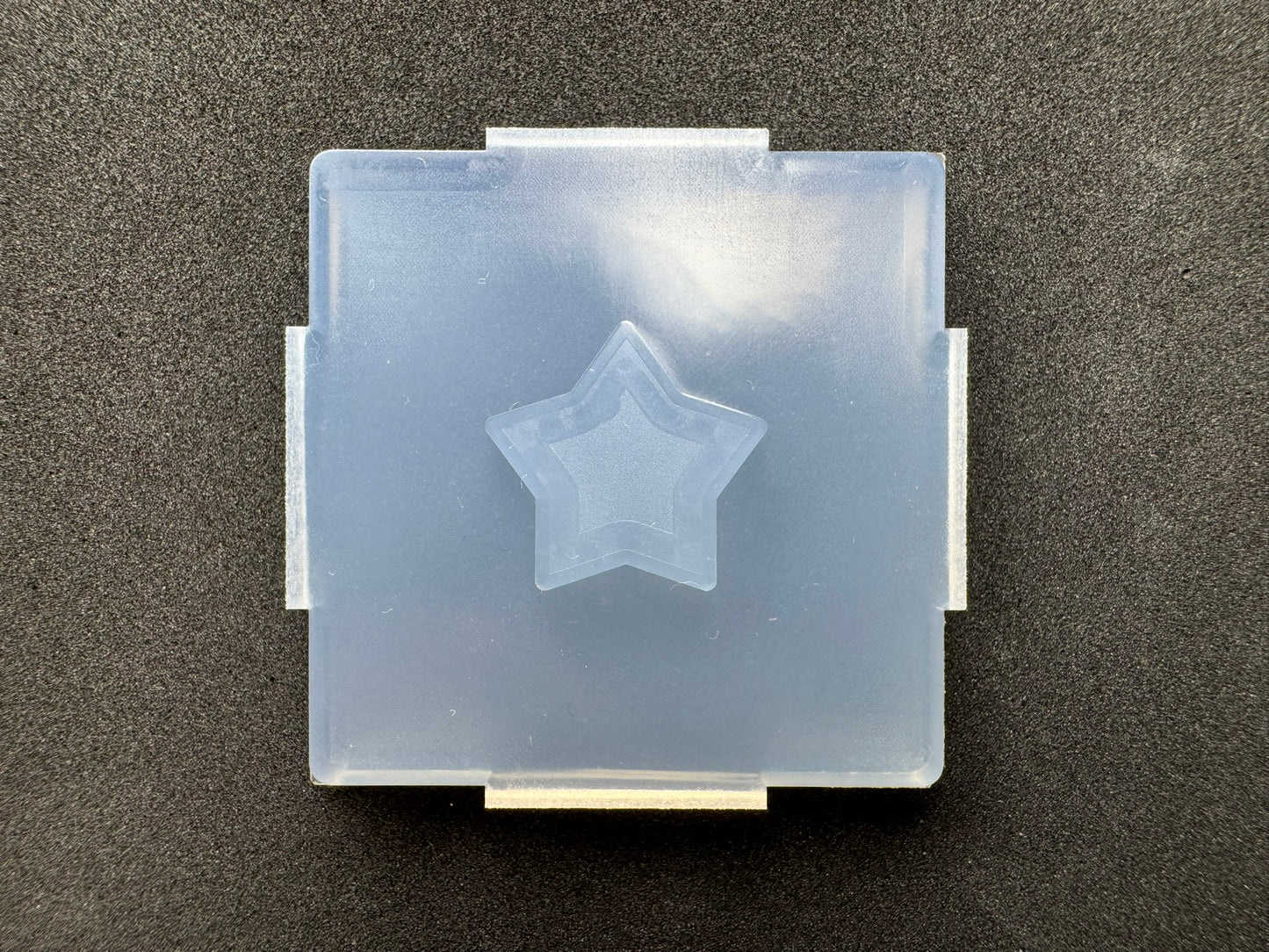「プレート穴あけ　星」レジン用モールド
