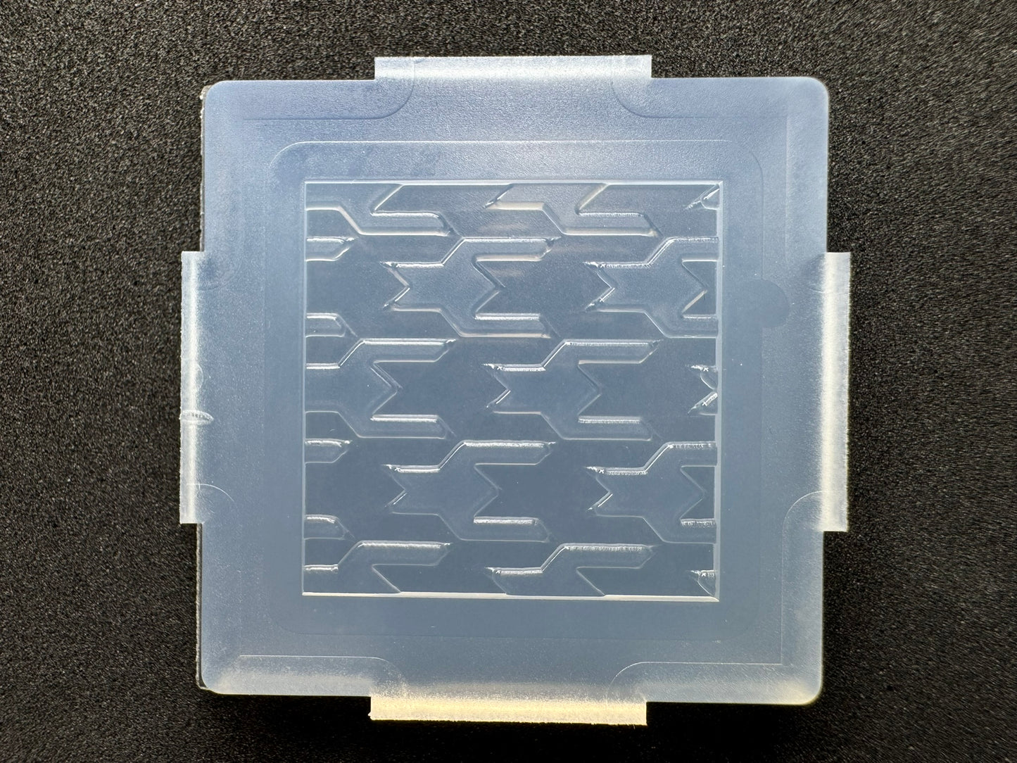 "Houndstooth" resin mold