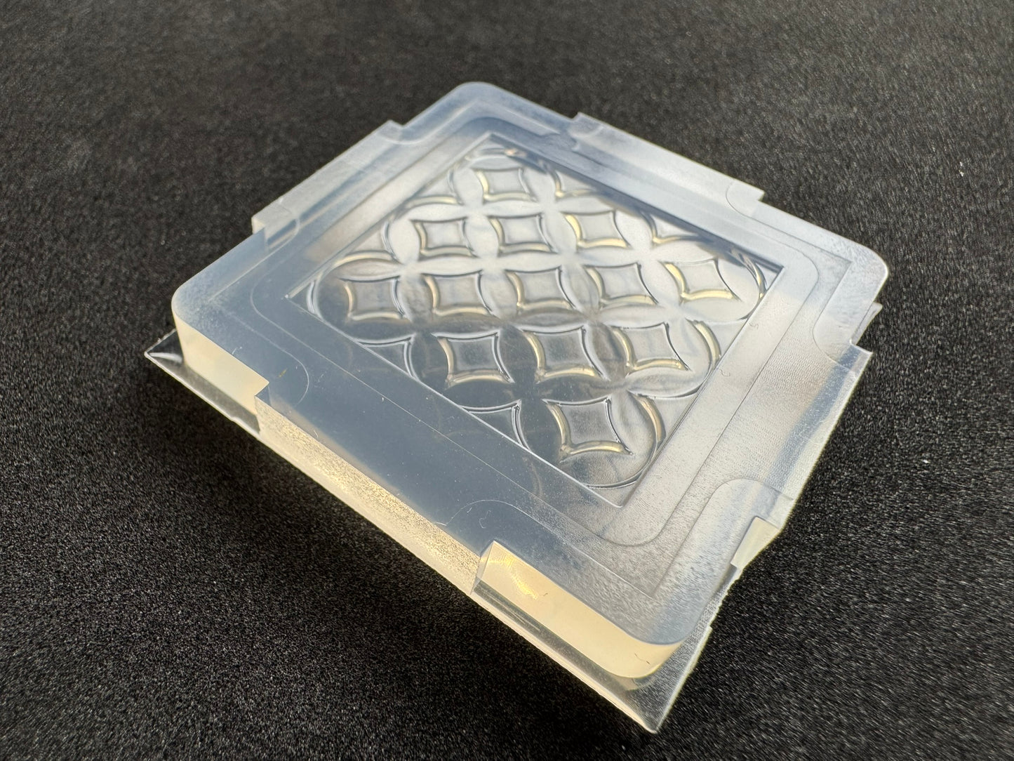 "Shippo pattern" resin mold