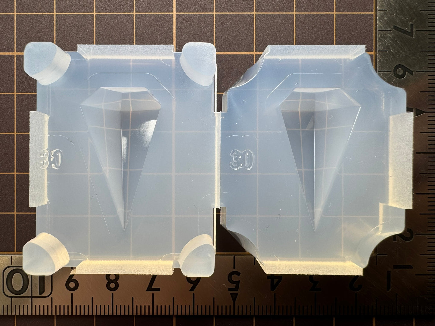 30mm「五角錐ペンデュラム」レジン用モールド