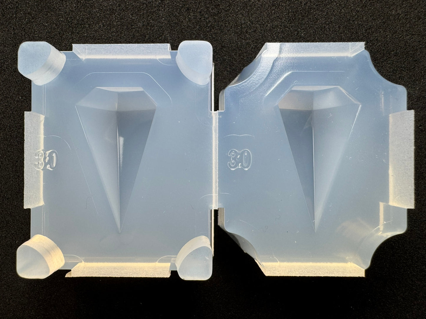 30mm「五角錐ペンデュラム」レジン用モールド