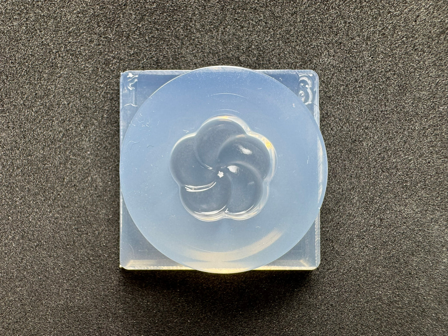 ECO「和菓子(ねじ梅）」レジン用モールド