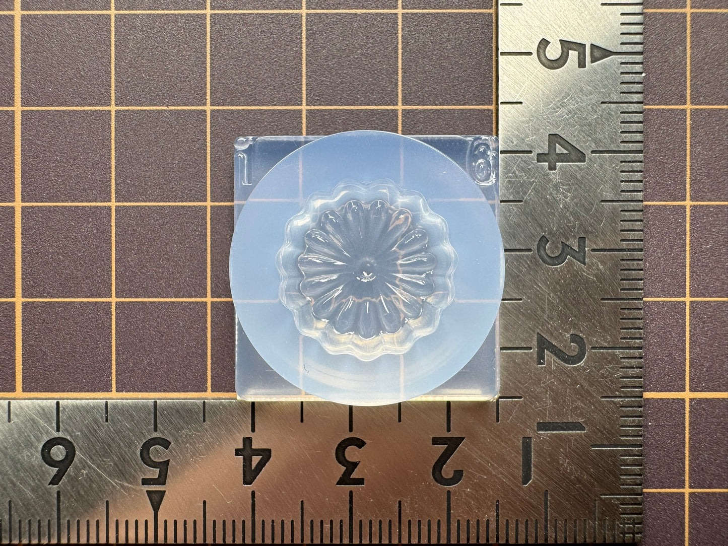 ECO「和菓子(秋桜）」レジン用モールド