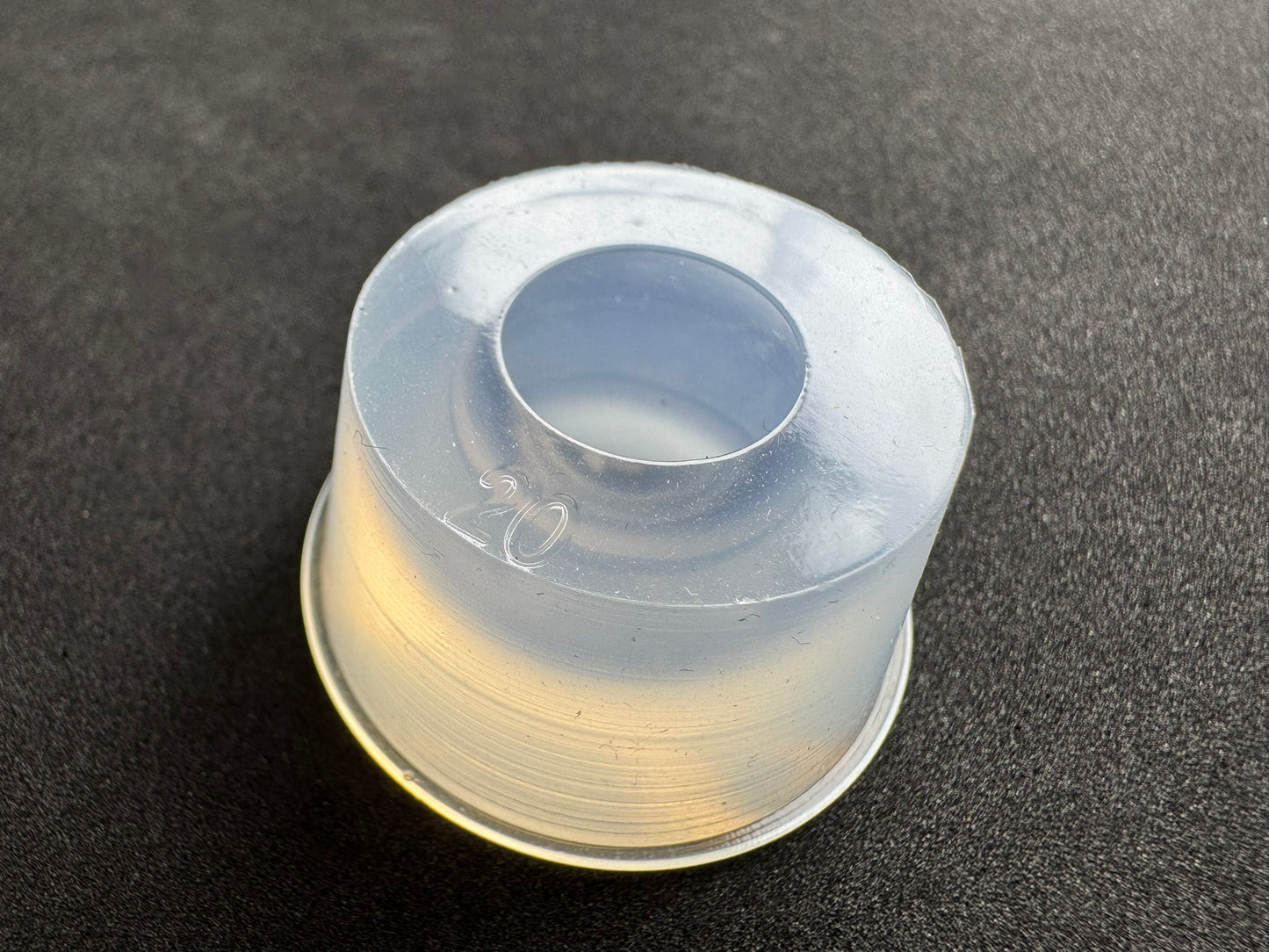 20mm「一体型欠け球体」レジン用モールド