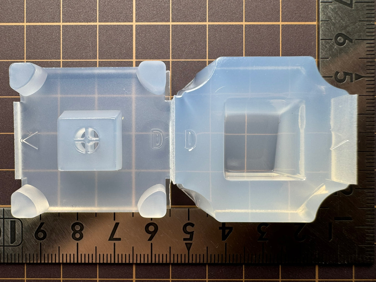 「キーキャップD」レジン用モールド