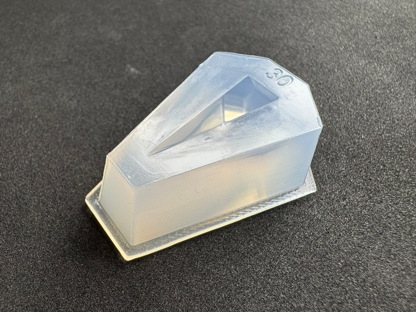 30mm「一体型六角錐ペンデュラム」レジン用モールド